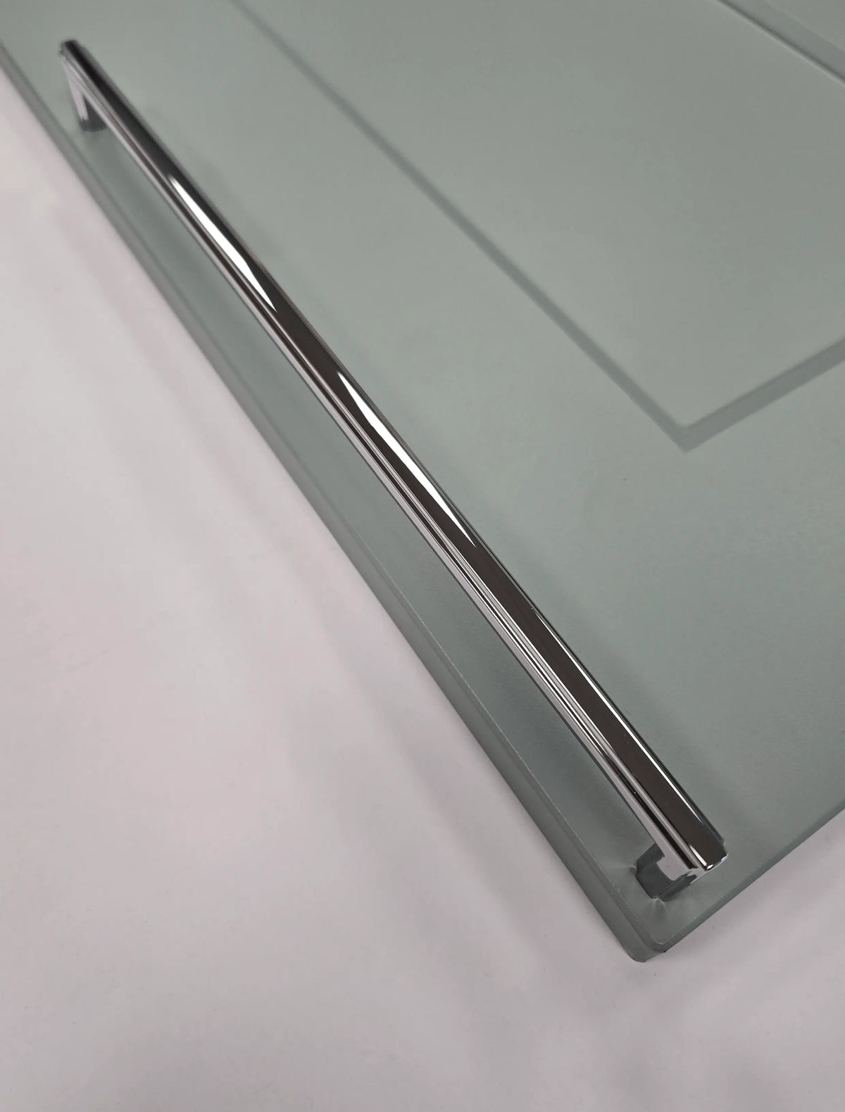 Thornbury Slim D-Handle with Matching Knob | Chrome | Aspin Collins