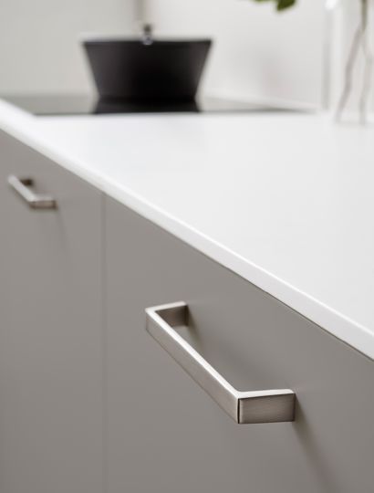 Seam - Squared Bar Working Handle | Black, Chrome, Inox | Aspin Collins