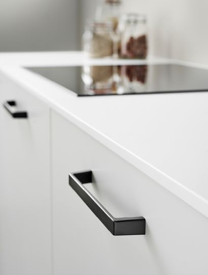 Seam - Squared Bar Working Handle | Black, Chrome, Inox | Aspin Collins