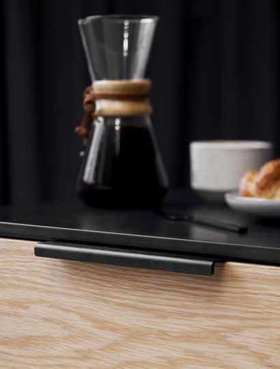 Artisan - Slim Edge Lip Pull | Brushed Brass, Brushed Matt Black or Inox Look | Aspin Collins