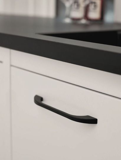 Slim - Minimal Tapered Bar Handle | Black, Chrome, Inox | Aspin Collins
