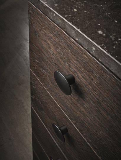 Dome - Egg Shaped Sculptural Knob | Brass, Inox or Black | Aspin Collins