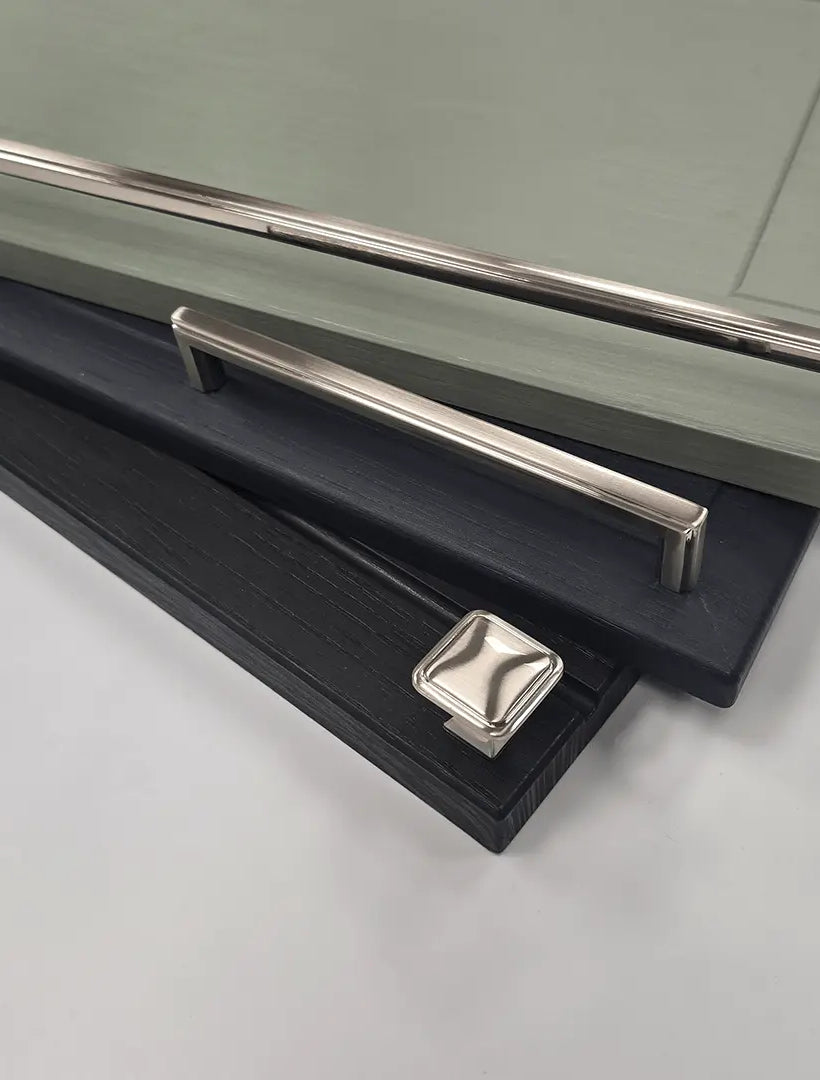 Thornbury Slim D-Handle with Matching Knob | Brushed Nikel | Aspin Collins