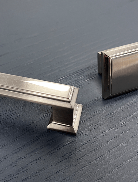 Square Handle – Millbrook | Black / Brushed Brass / Brushed Nickel | Aspin Collins