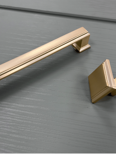 Square Handle – Millbrook | Black / Brushed Brass / Brushed Nickel | Aspin Collins