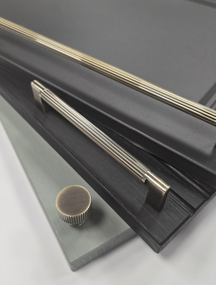 Valente Handle – Brass, Antique Brass & Brushed Nickel | Aspin Collins
