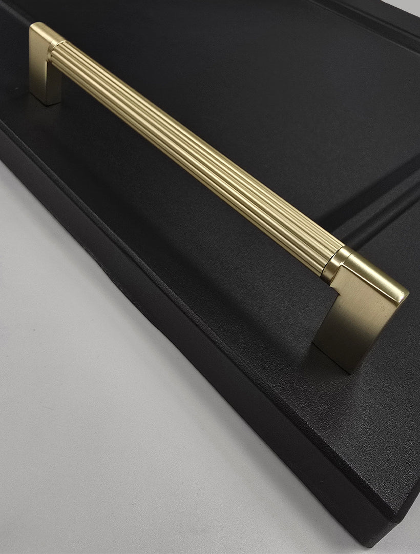 Valente Handle – Brass, Antique Brass & Brushed Nickel | Aspin Collins