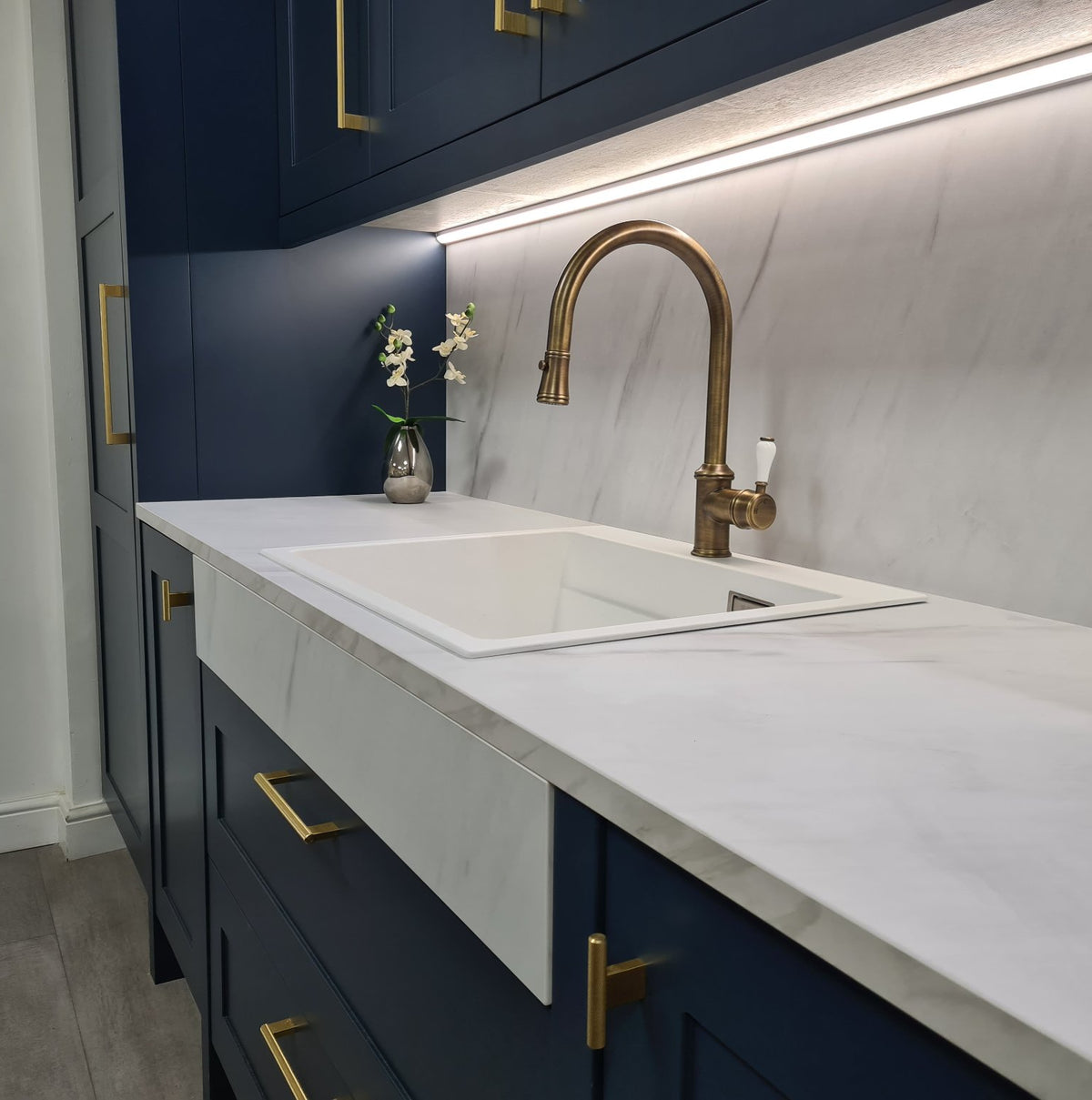 White Levanto Marble Egger Postformed Worktop | Aspin Collins