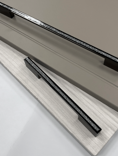D-Shaped Glitter Handle – Belvoir | Chrome / Black | Sparkling Cabinet Pull | Aspin Collins