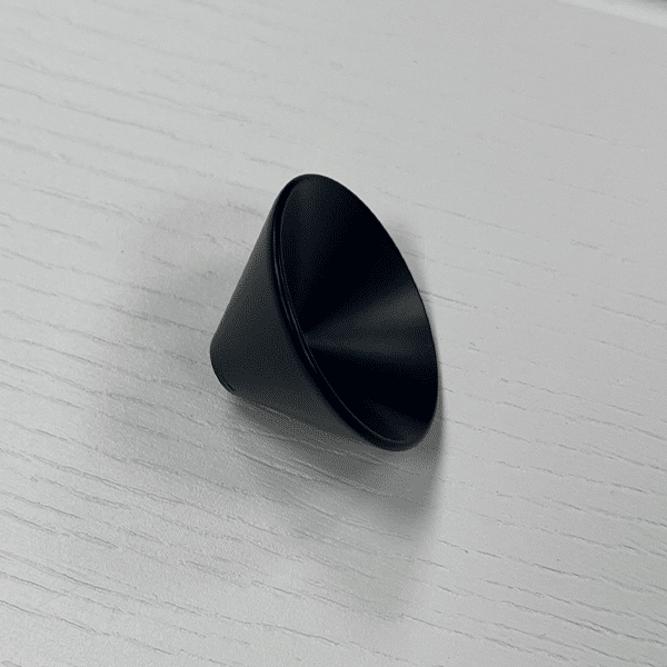 Bredbury Knob Handle – Brushed Nickel / Black / Brushed Brass | Classic Finish | Aspin Collins