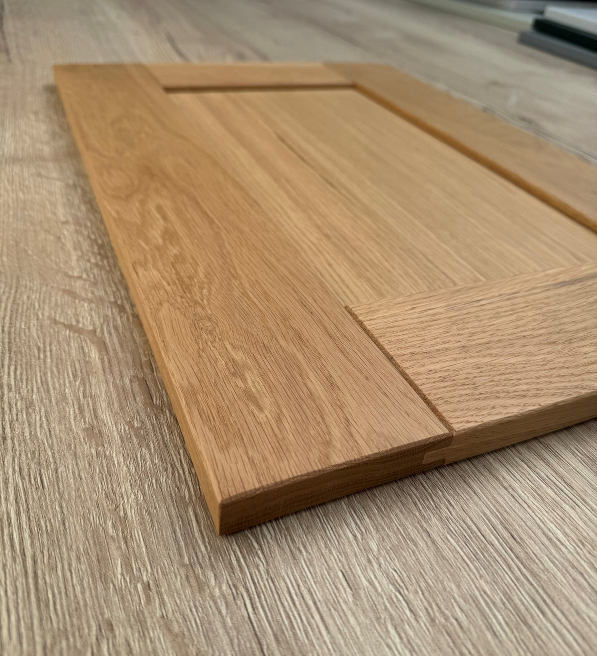 Chantilly Oak Shaker Kitchen Door | Aspin Collins