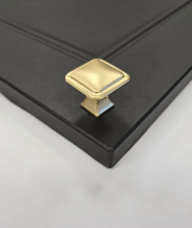 Thornbury Slim D-Handle with Matching Knob | Brushed Brass | Aspin Collins