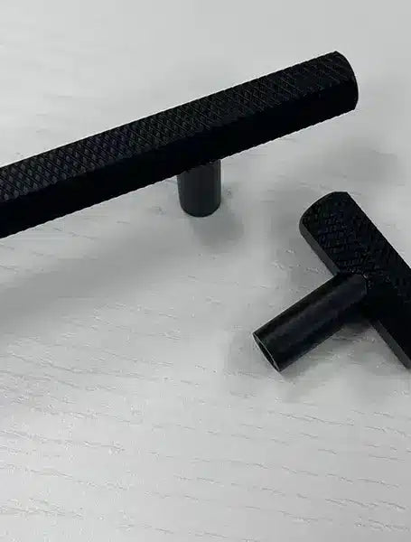 Knurled Handle & Matching Knob – Akaza | Textured & Stylish Design | Aspin Collins