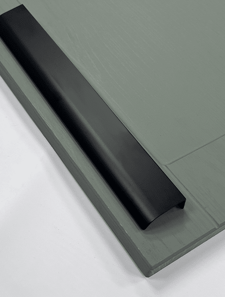 Lip Cabinet Door Handle | Sleek Handle in Black & Brushed Brass | Aspin Collins