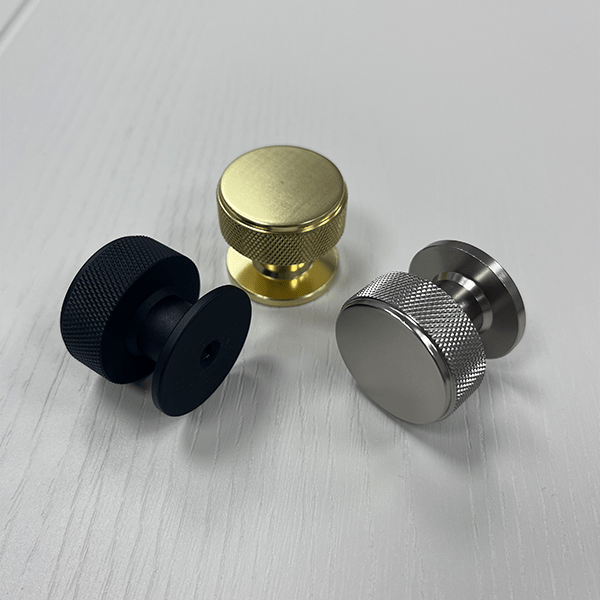 Knurled Knob – Osaka | Brushed Nickel / Black / Brushed Brass | Aspin Collins