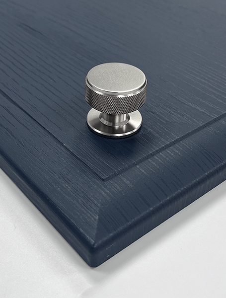 Knurled Knob – Osaka | Brushed Nickel / Black / Brushed Brass | Aspin Collins