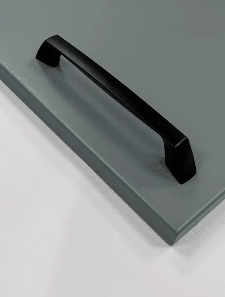 Wraysbury Coordinated Handle Collection | Black | Aspin Collins