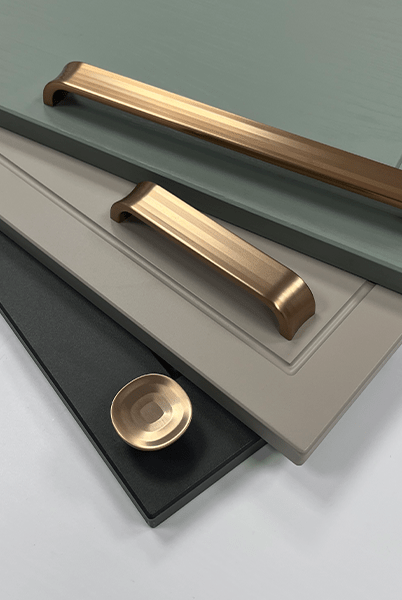 Hampton Curved Handle – Copper with Matching Knob | Aspin Collins