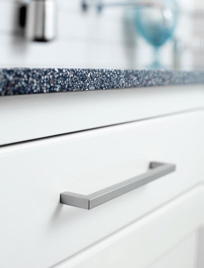 Square 10 - Slim Square Bar Handle | Aluminium | Aspin Collins