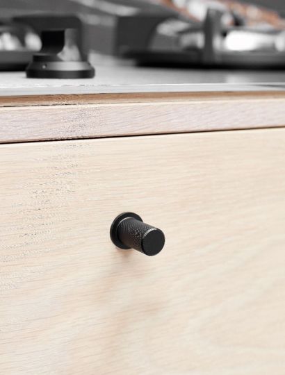 Harlequin Small - Textured Grip Knob | Matt Black | Aspin Collins