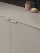 Edge Straight - Ferro Integrated Grip Profile Handle | Aspin Collins
