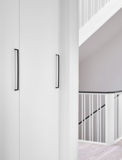 Seam - Squared Bar Working Handle | Black, Chrome, Inox | Aspin Collins