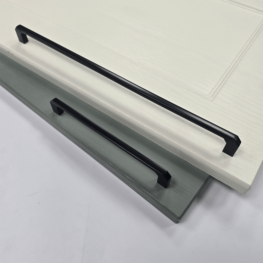 Kinloch D-Shape Cabinet Handle | Black | Aspin Collins