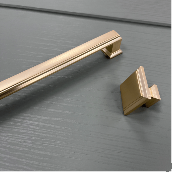 Square Handle – Millbrook | Black / Brushed Brass / Brushed Nickel | Aspin Collins
