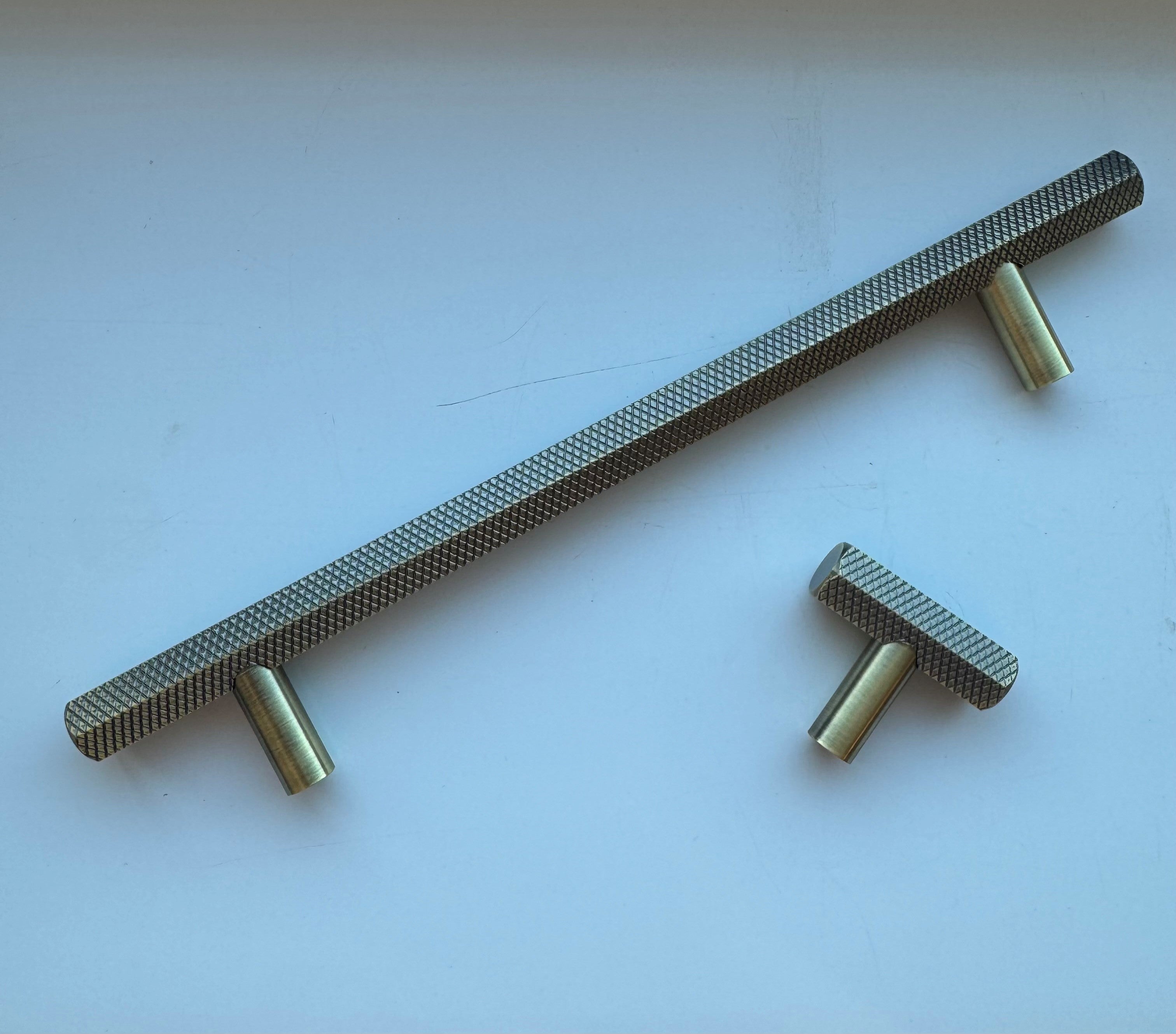 Kitchen Handle & Matching Knob - Knurled Hex Style - Aspin Collins