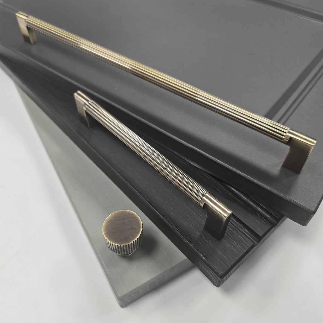 Valente Handle – Brass, Antique Brass & Brushed Nickel | Aspin Collins