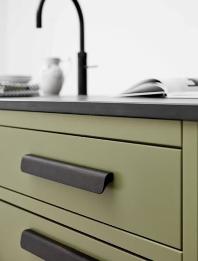 Fall - Extruded Flowing Handle & Knob | Bronze, Black or Inox | Aspin Collins 