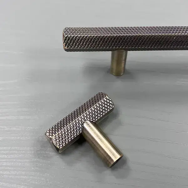 Knurled Handle & Matching Knob – Akaza | Textured & Stylish Design | Aspin Collins